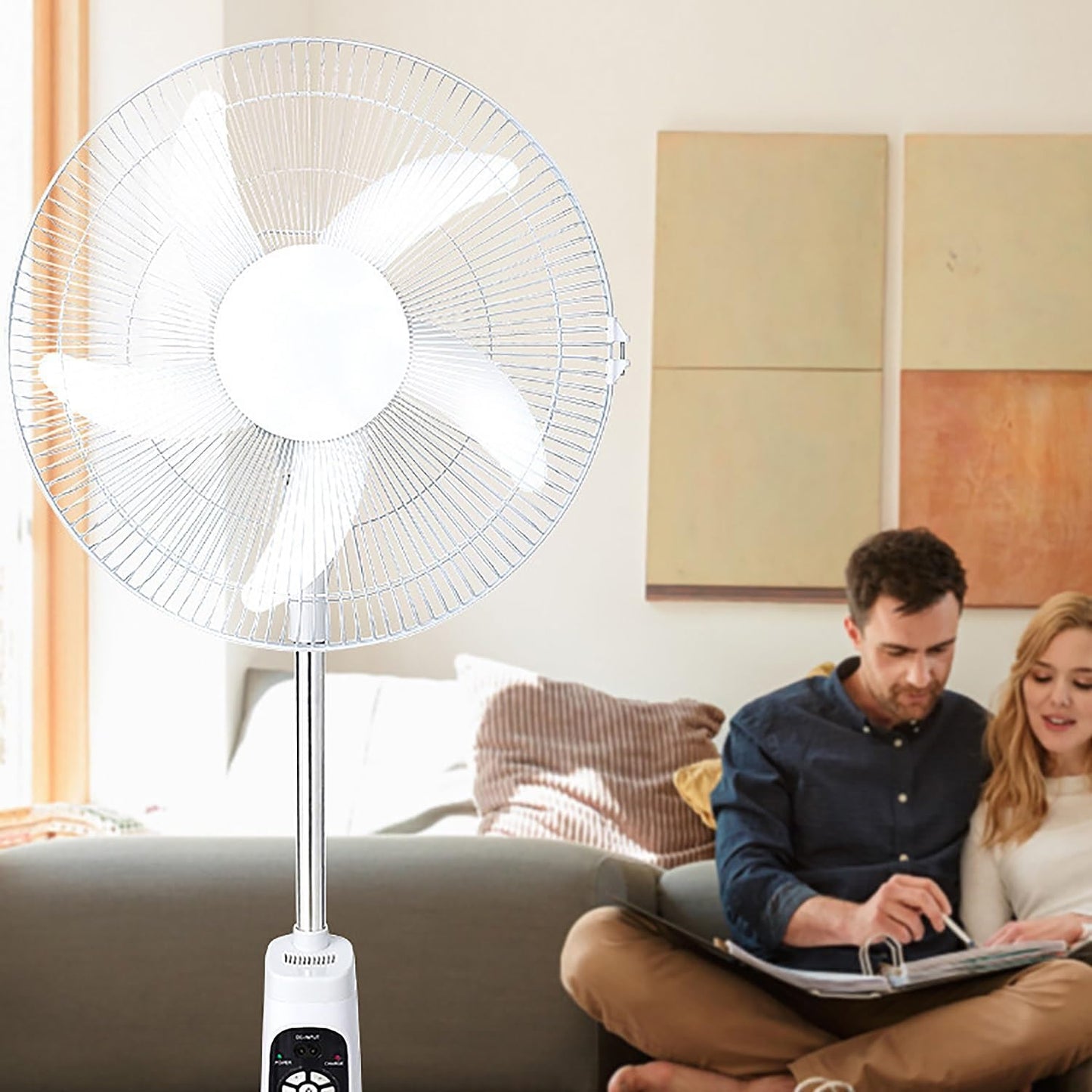 Ventilateur Solaire Portable 4-en-1 avec Télécommande